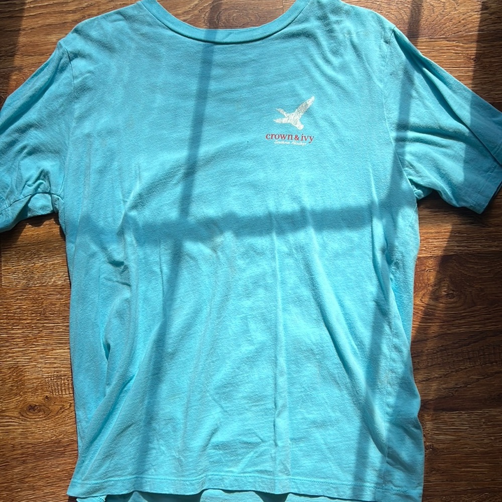 Crown & Ivy Tee